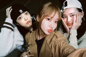 221003 Suyeon Instagram updates