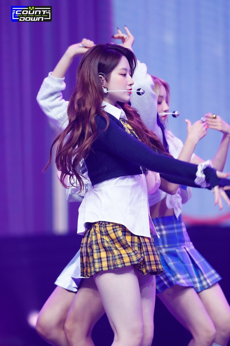 230601 (G)I-DLE Shuhua - 'Queencard' at M COUNTDOWN documents 2