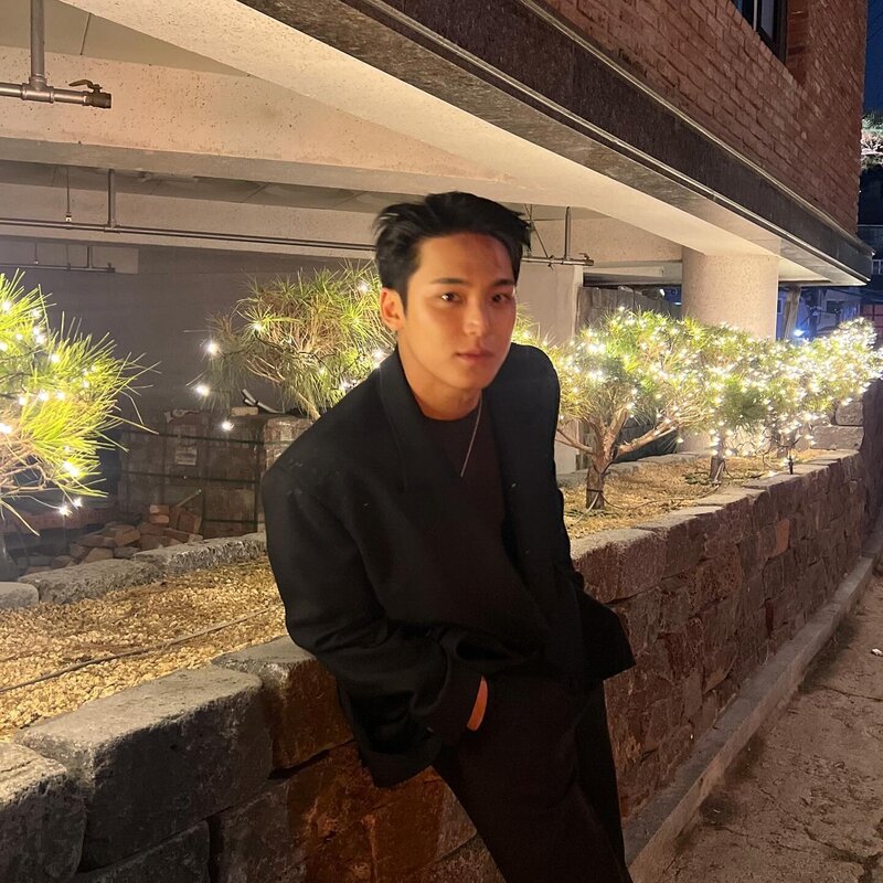 240208 SEVENTEEN Mingyu Instagram Update documents 2