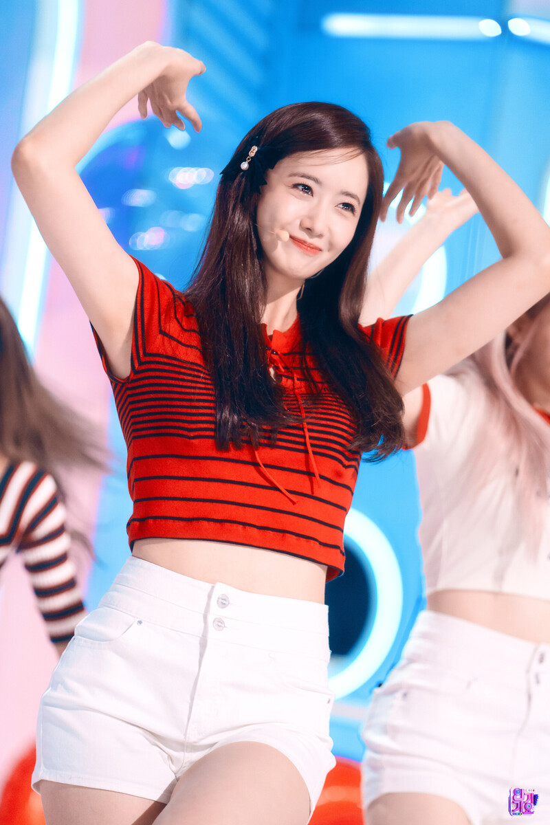 220821 Girls' Generation Yoona - 'FOREVER 1' at Inkigayo documents 17