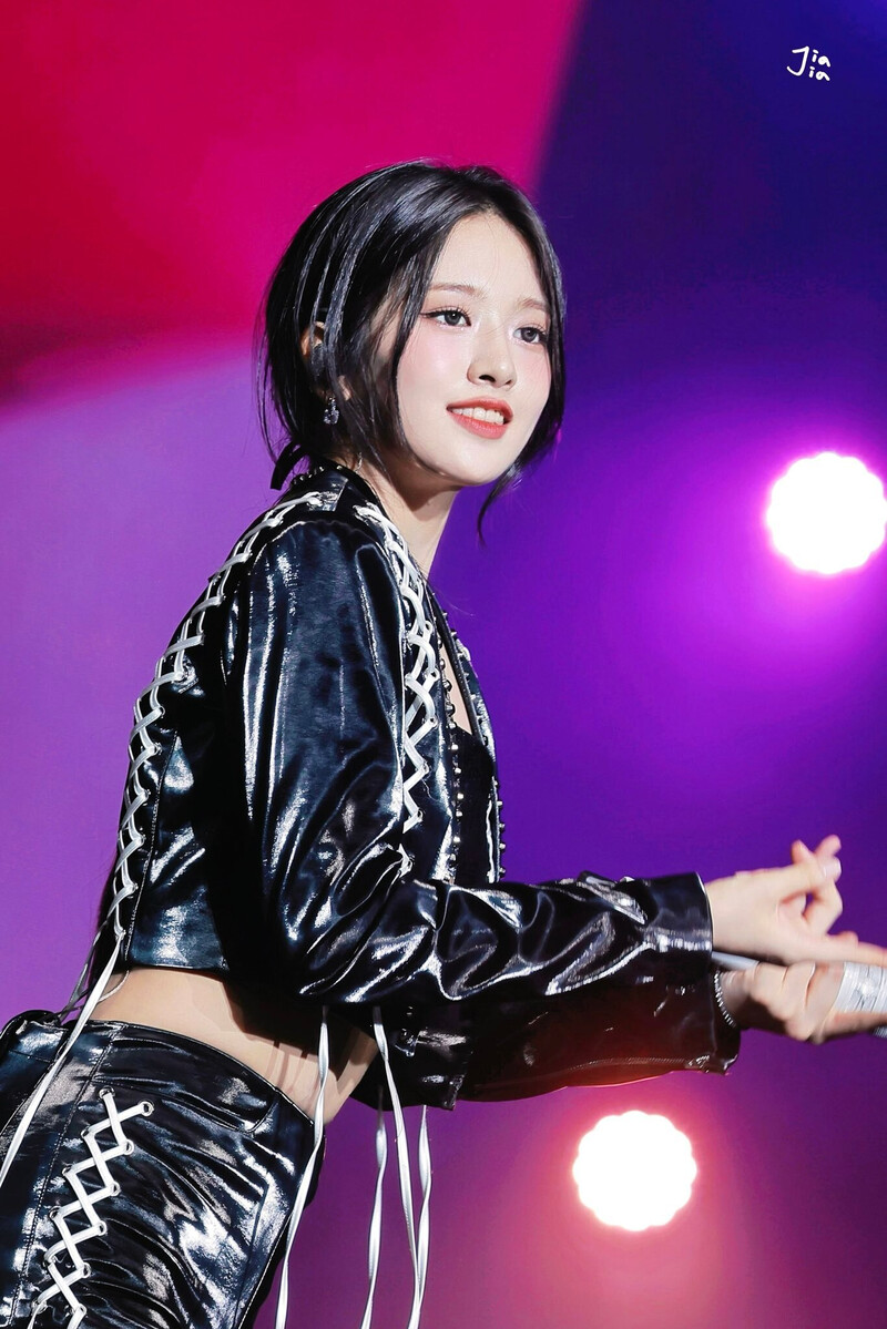 240707 IVE Yujin - 1st World Tour ‘Show What I Have’ in Hong Kong Day 2 documents 7