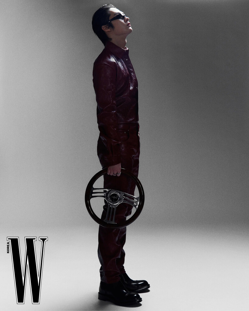 Stray Kids Lee Know x Gucci for W Korea Vol. 6 June 2024 Issue documents 4