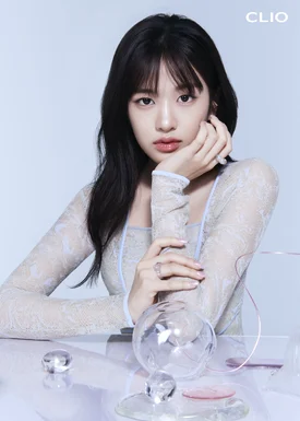 IVE Yujin for CLIO - Crystal Glam Tint
