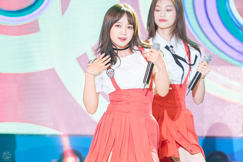 180728 Weki Meki Yoojung at Bonghwa Sweetfish Festival documents 6