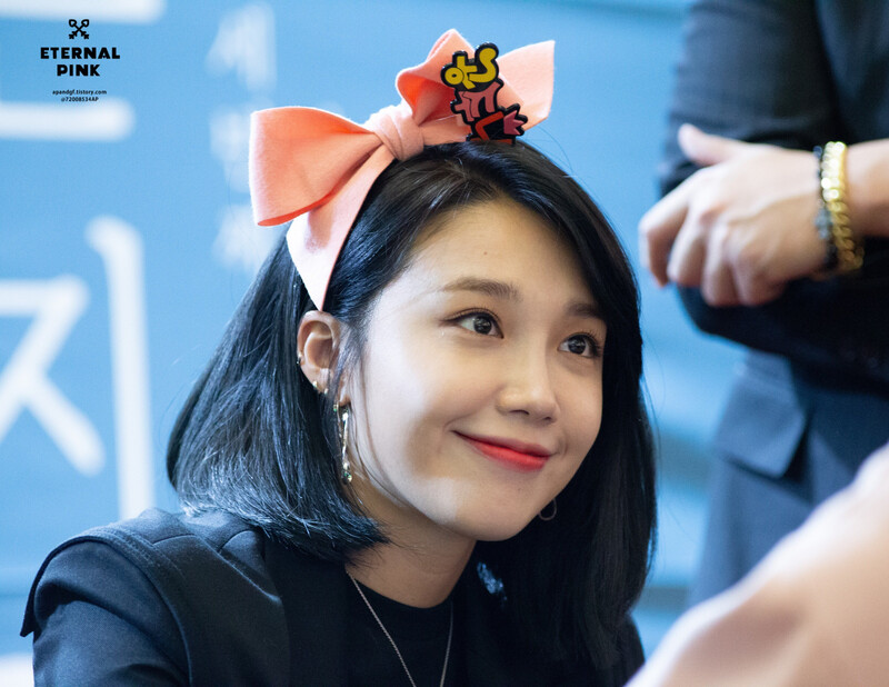 181109 Apink EUNJI at Hyehwa Busan Fansign event documents 7