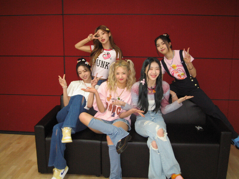 230504 ITZY Twitter Update - Happy Children's Day documents 4