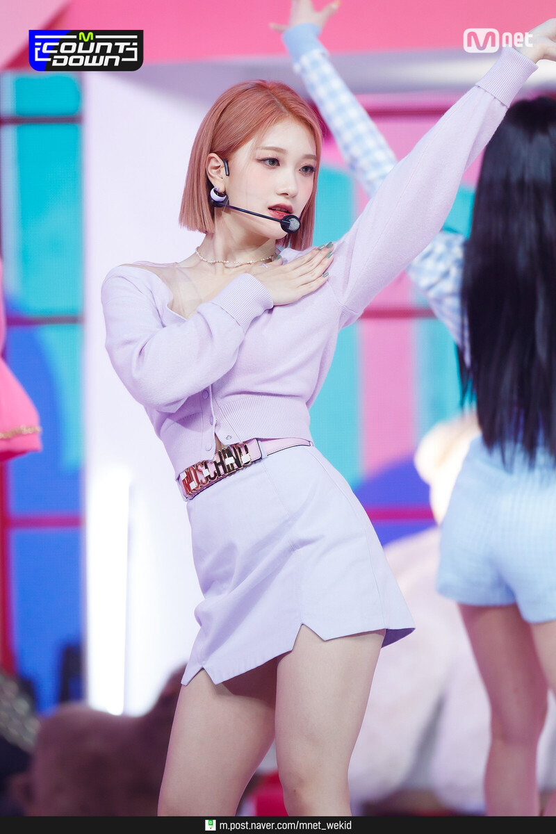 210902 fromis_9 - 'Talk & Talk' at M Countdown documents 7