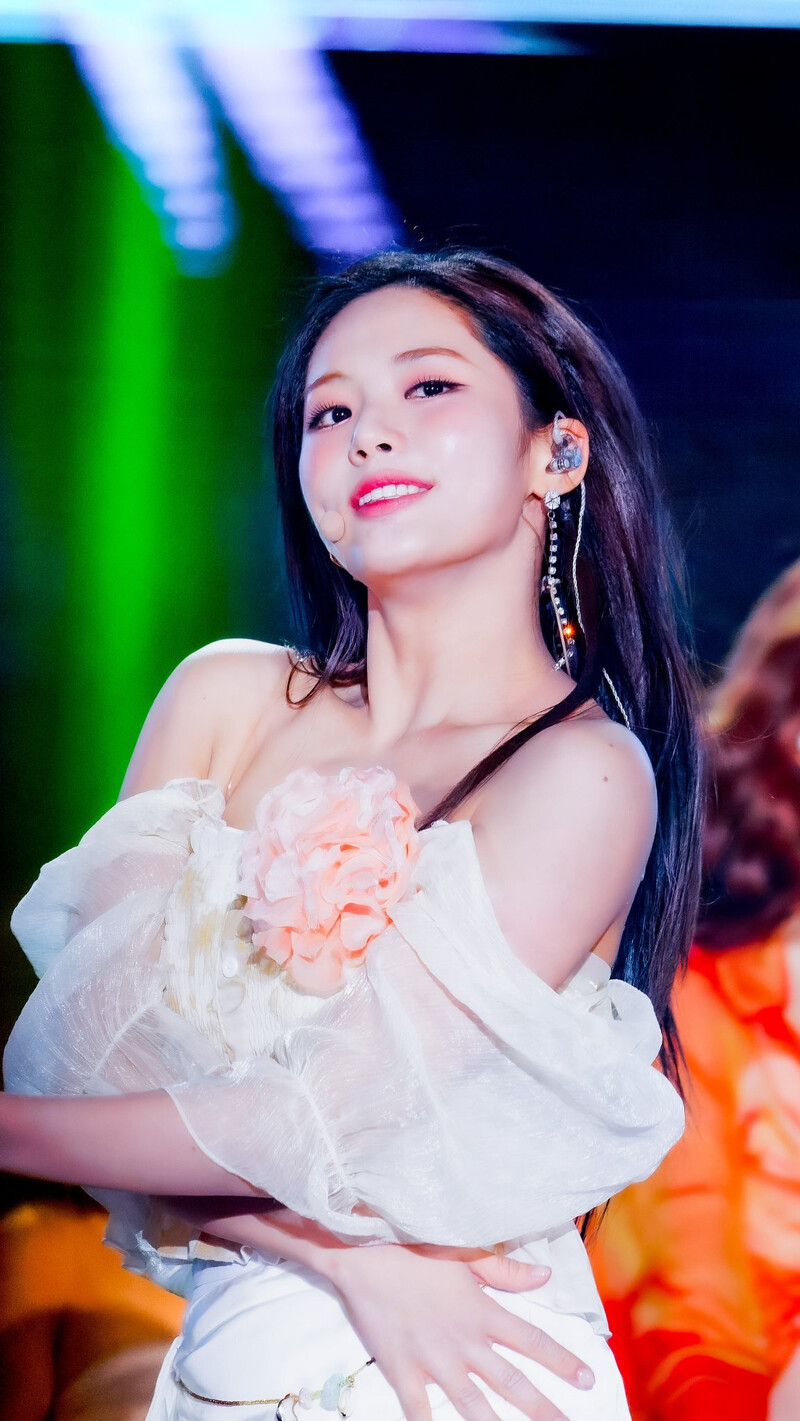 220809 fromis_9 Jiwon - KBS Open Concert in Ulsan documents 4