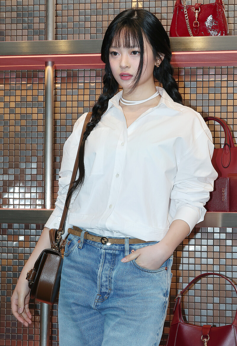 241022 New Jeans Hanni at Gucci Cultural Month Photo Exhibition documents 2