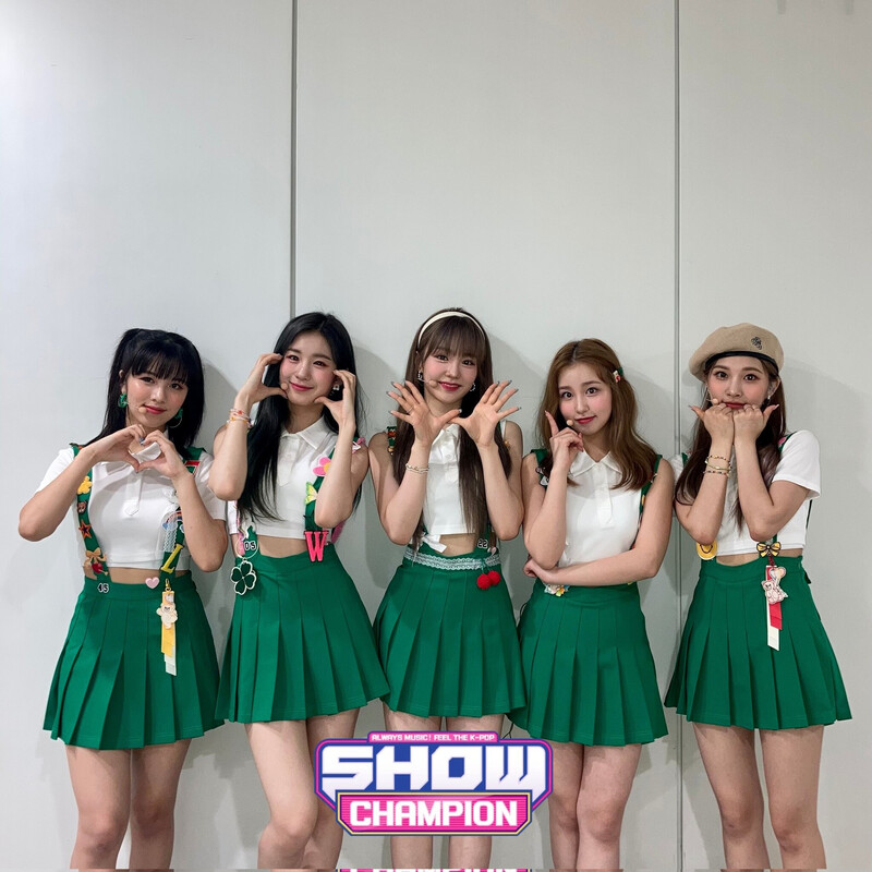 210721 WOOAH sns update - 'Pandora' promotions at Show Champion documents 6