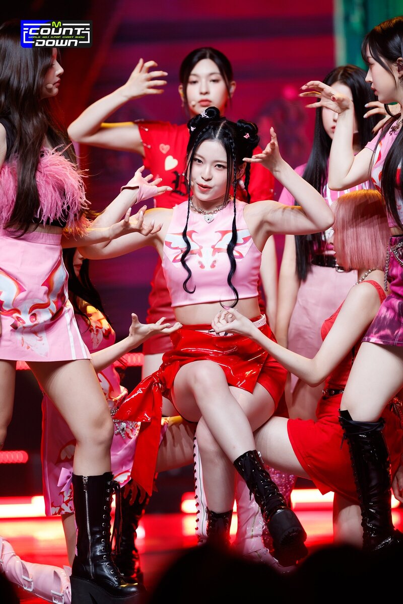 221006 NMIXX - 'DICE' at M COUNTDOWN documents 6