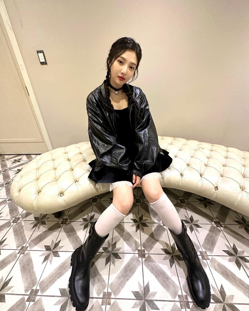 230910 Red Velvet Joy Instagram Update documents 3