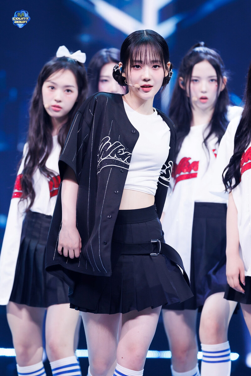 240523 tripleS Seoyeon - 'Girls Never Die' at M COUNTDOWN documents 2