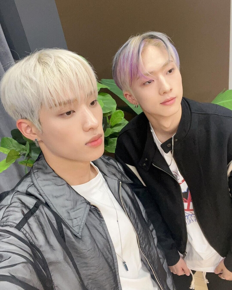 230523 EBS FM Korean Instagram Update - Keeho and Jiung | kpopping