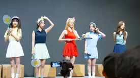 240831 WOOAH at fansign event