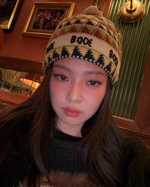 241220 - JENNIE Instagram Update