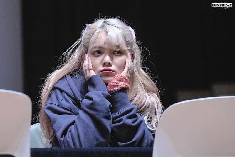 191208 AOA Jimin at 'NEW MOON' Fansign documents 1