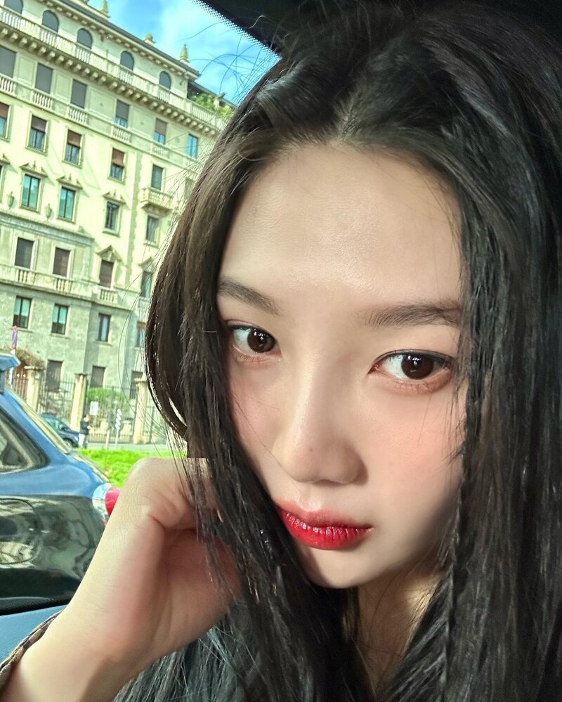 230303 Red Velvet Joy Instagram Update documents 9