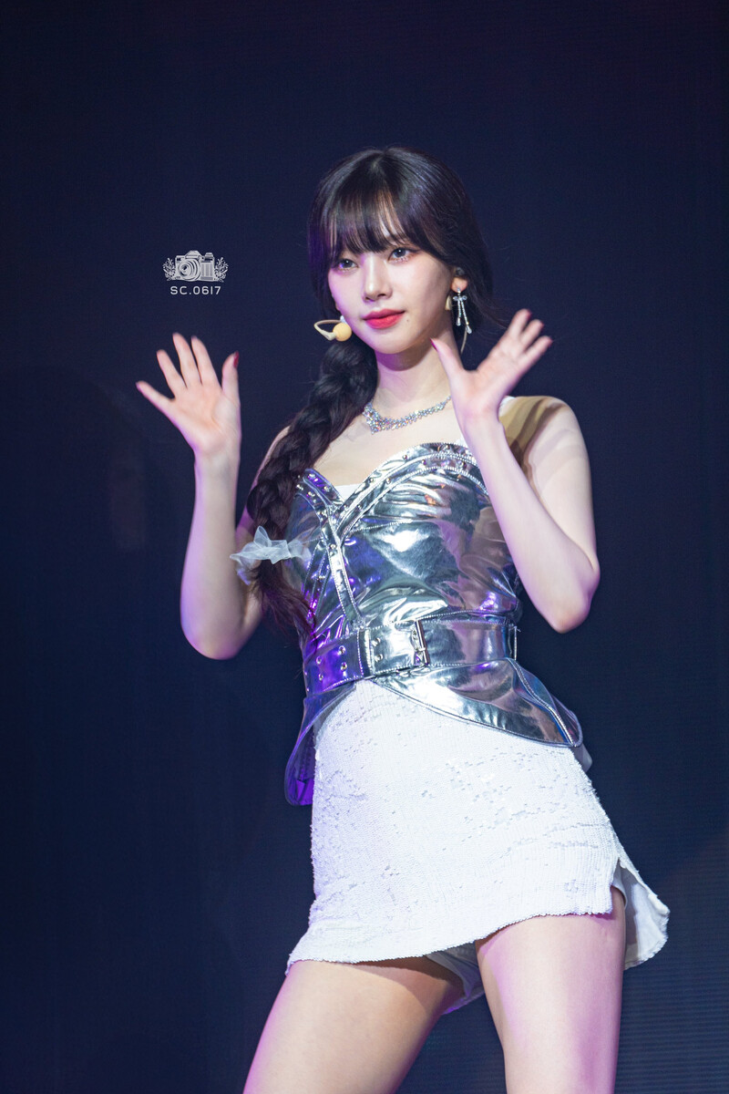 240922 aespa Karina - ‘SYNK : Parallel Line’ Tour in Macau Day 2 documents 3