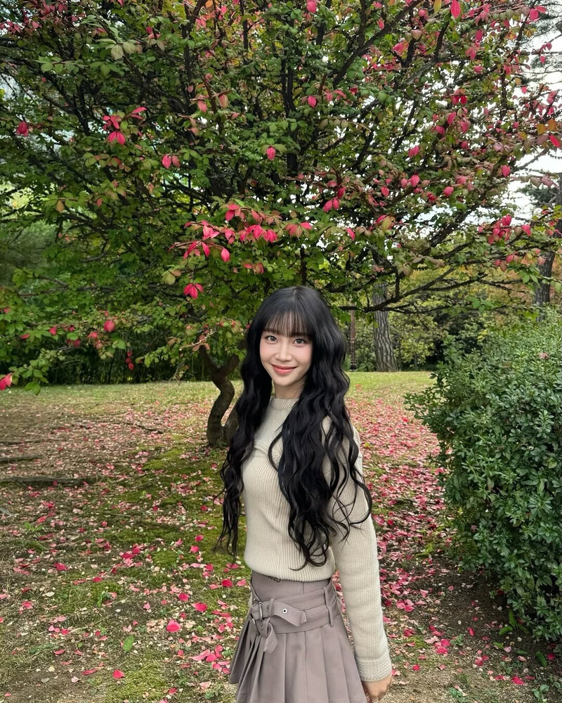 241019 STAYC Sumin Instagram Update documents 1