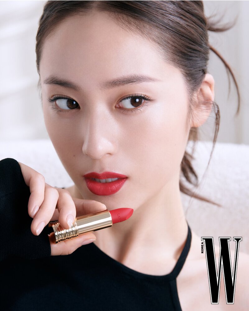 KRYSTAL JUNG for W Korea Magazine - June Issue 2023 documents 7