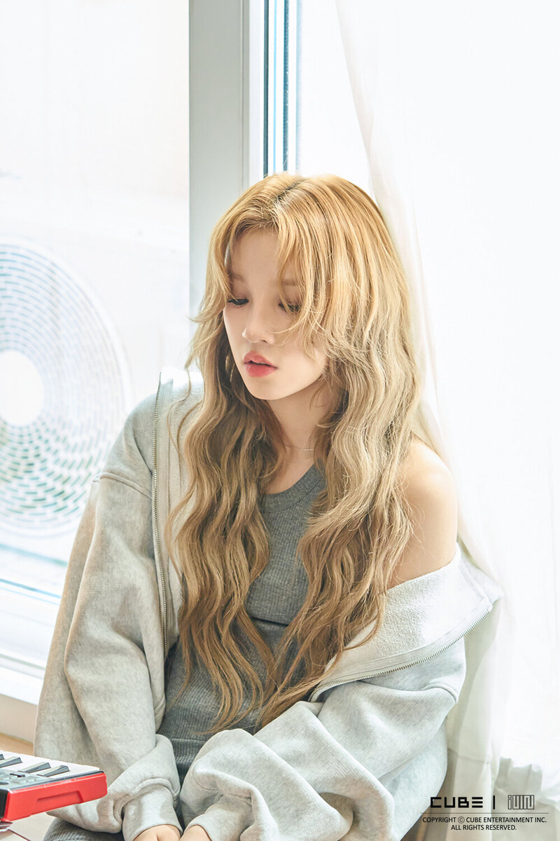 240304 - (G)I-DLE 'Revenge' Music Video Behind Photos documents 15