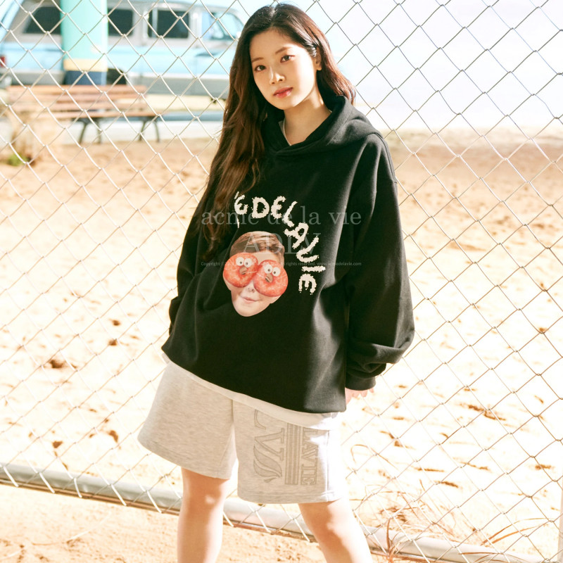 TWICE for ADLV 2021 SS Collection documents 13