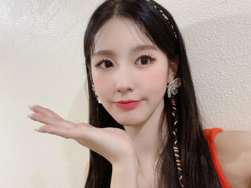 210418 U Cube Update - (G)I-DLE Miyeon documents 6