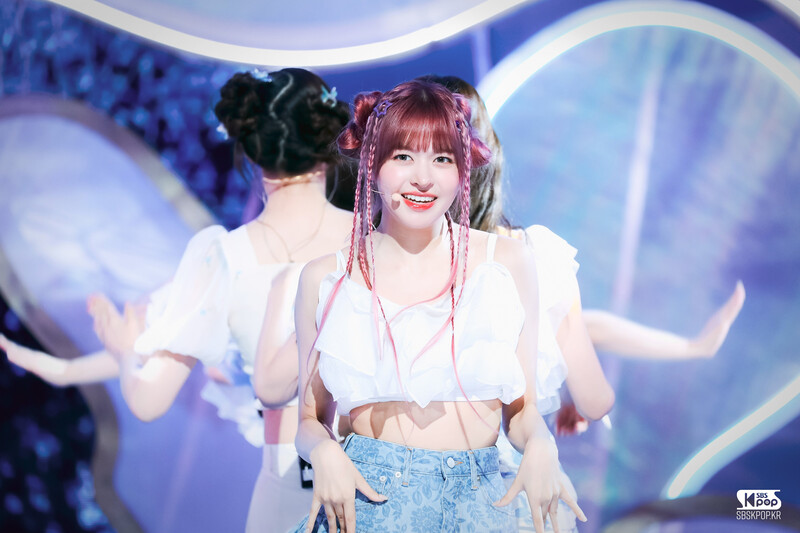 230716 NMIXX Lily - 'Party O'Clock' at Inkigayo documents 1