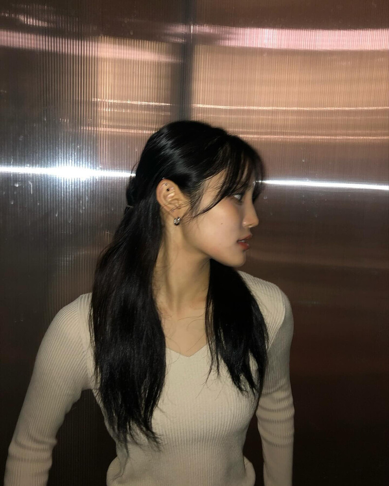 231218 Heesun Instagram Update documents 6