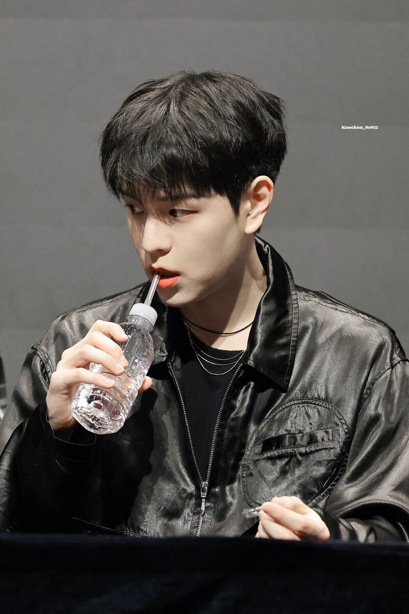 240727 StrayKids Seungmin - Withmu Fansign Event documents 2