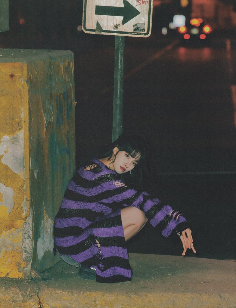 STAYC - 1st Photobook 'STAY IN CHICAGO' [SCANS] documents 23