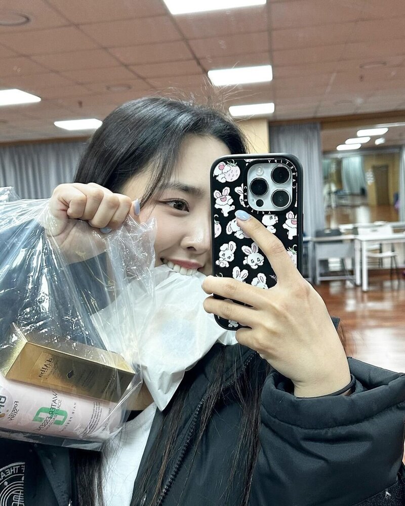 240402 Jungwoo Instagram Update documents 3