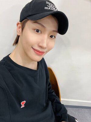 230522 ONEWE Twitter Update - Dongmyeong