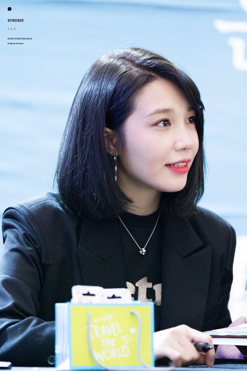 181109 Apink EUNJI at Hyehwa Busan Fansign event documents 10