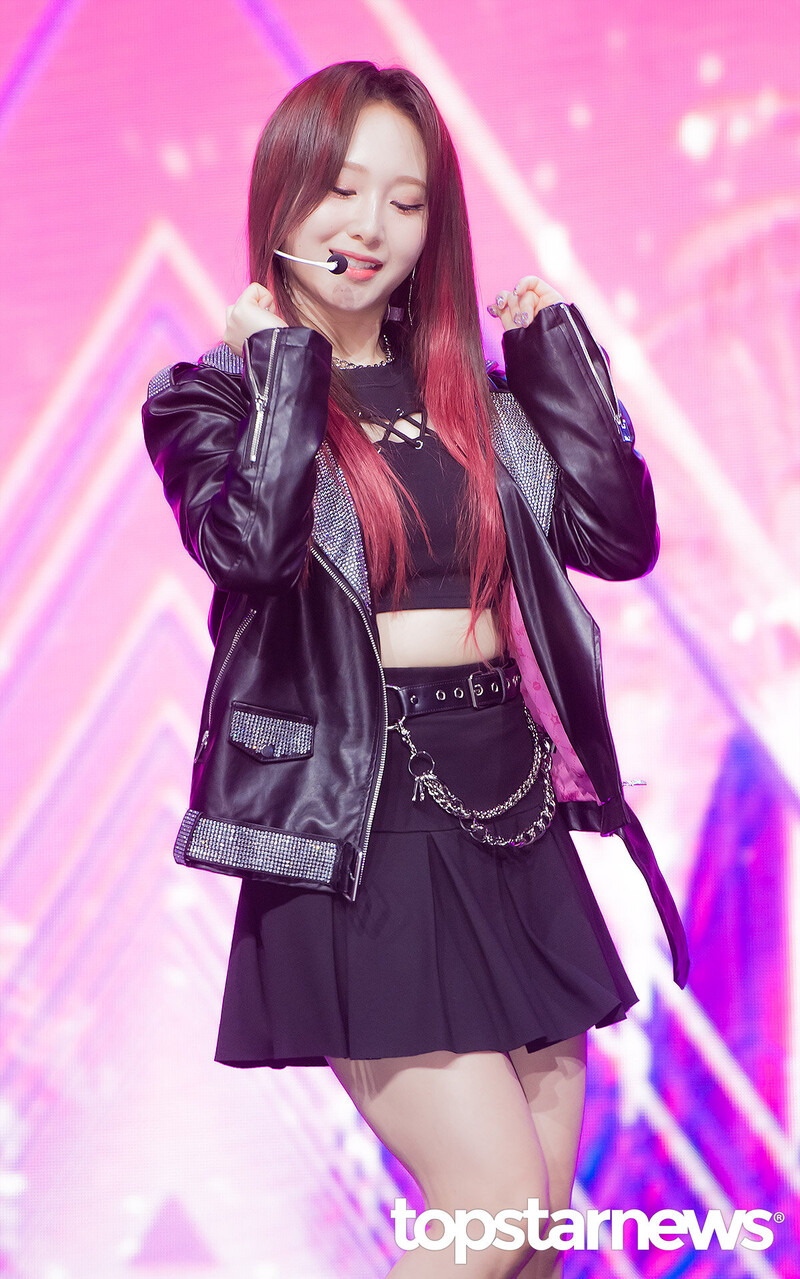 220228 Rocket Punch Juri - 'YELLOW PUNCH' Comeback Showcase documents 12