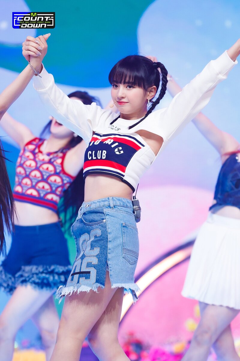 220623 Kep1er - 'UP!' at M Countdown documents 12