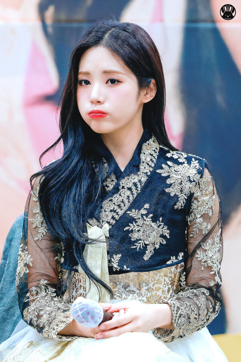 220723 fromis_9 Jiwon - Offline Fansign Event documents 1