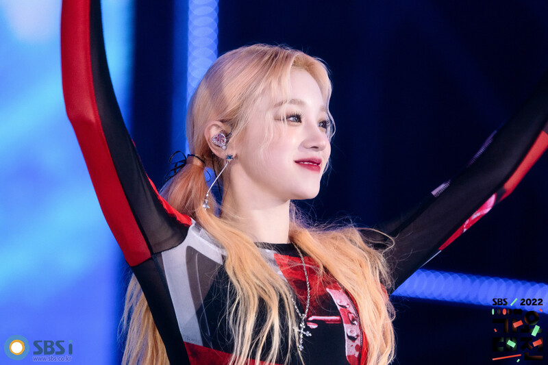 221224 (G)I-DLE Yuqi - 2022 SBS Gayo Daejeon Behind Photos documents 6