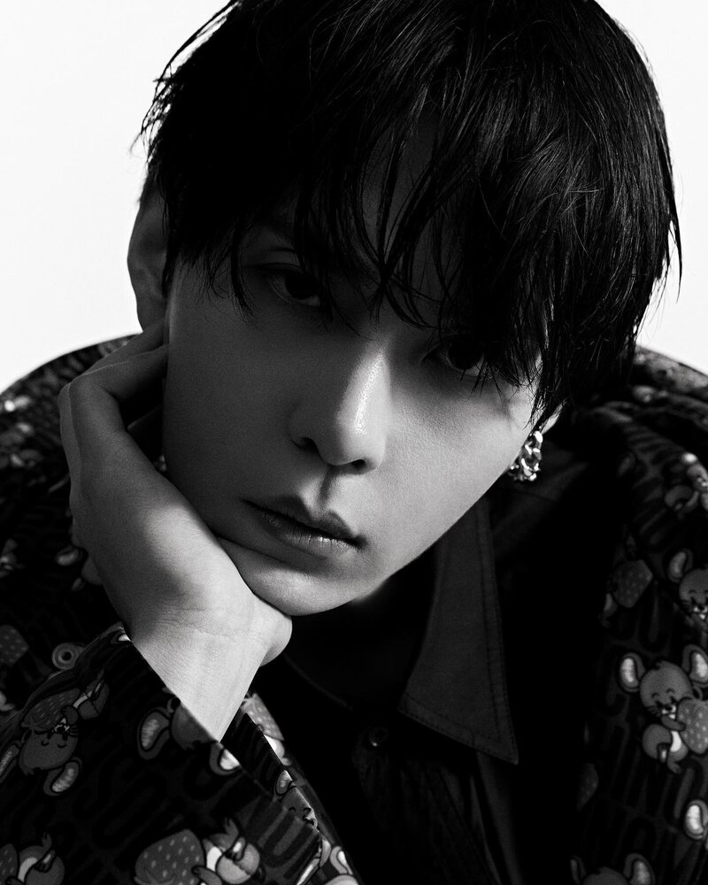Yong Junhyung for MAPS Korea December 2022 issue documents 1
