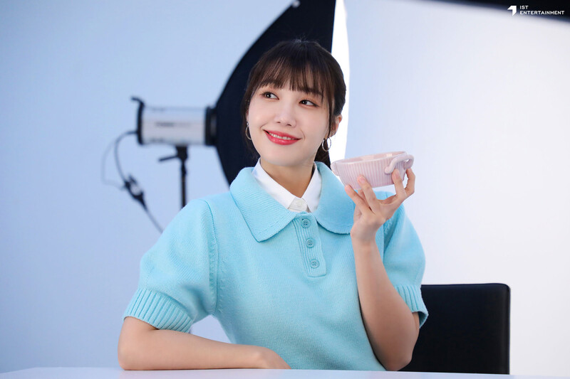 240110 IST Naver post - EUNJI behind the scenes of 'She's Bagel' commercial shoot documents 24