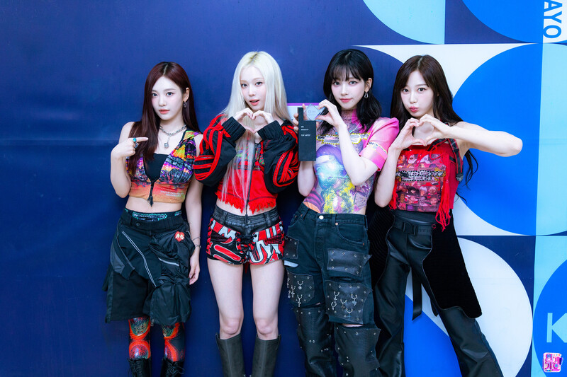 240526 - SBS KPOP Twitter Update with aespa - Inkigayo Photowall documents 4