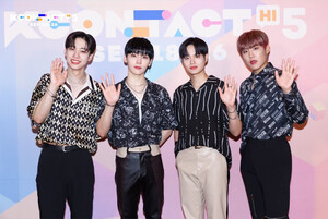 210918 KCON Twitter Update - AB6IX at KCON:TACT HI 5 Photowall