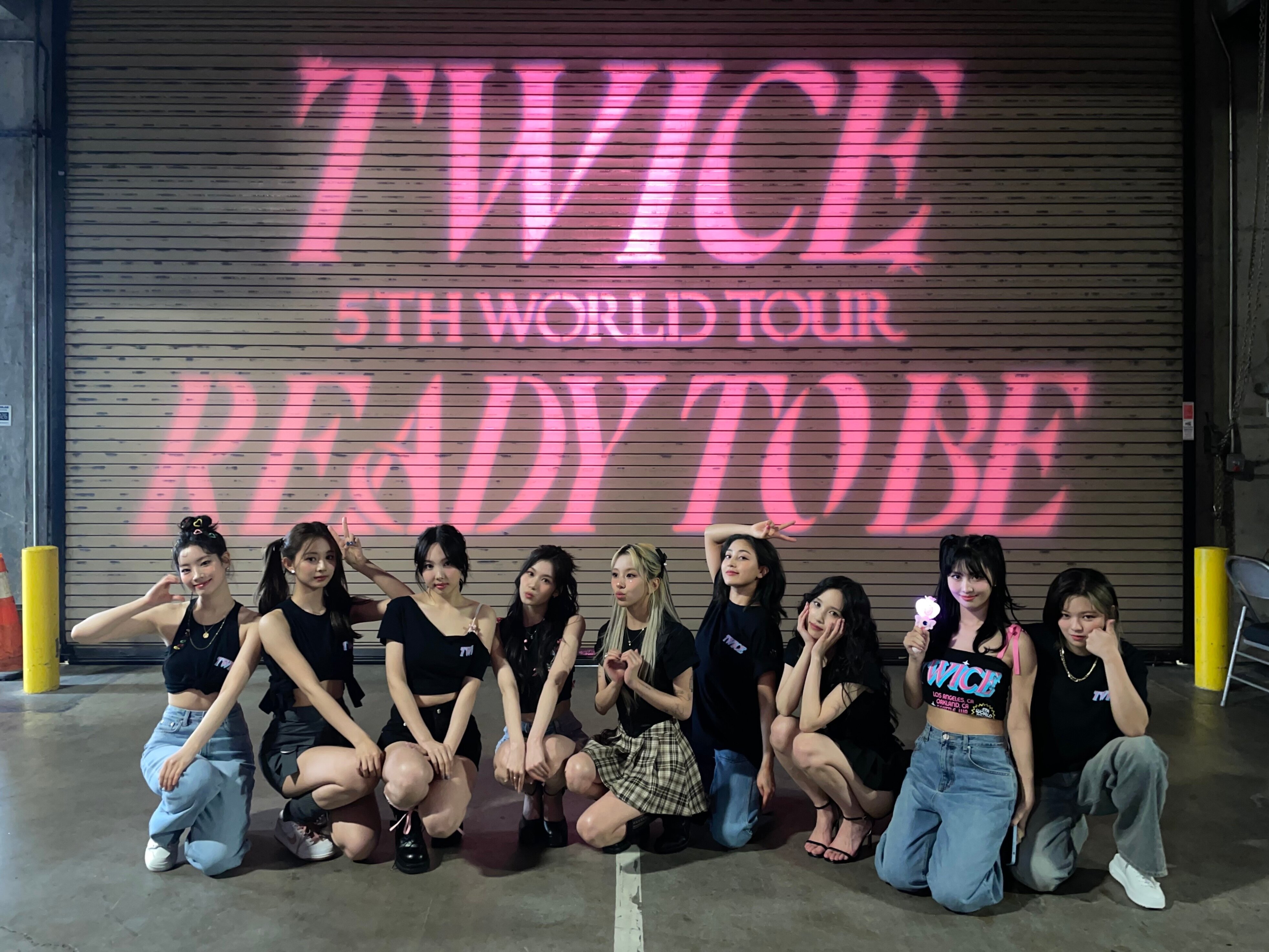 TWICE on X: TWICE 5TH WORLD TOUR READY TO BE 2023 TOUR