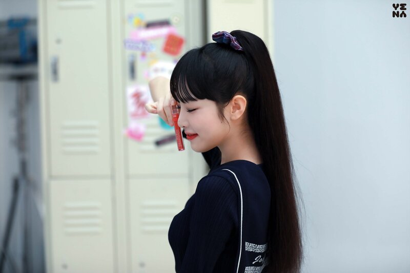 220616 Yuehua Entertainment Naver Update - YENA - lilybyred Behind The Scenes #1 documents 3