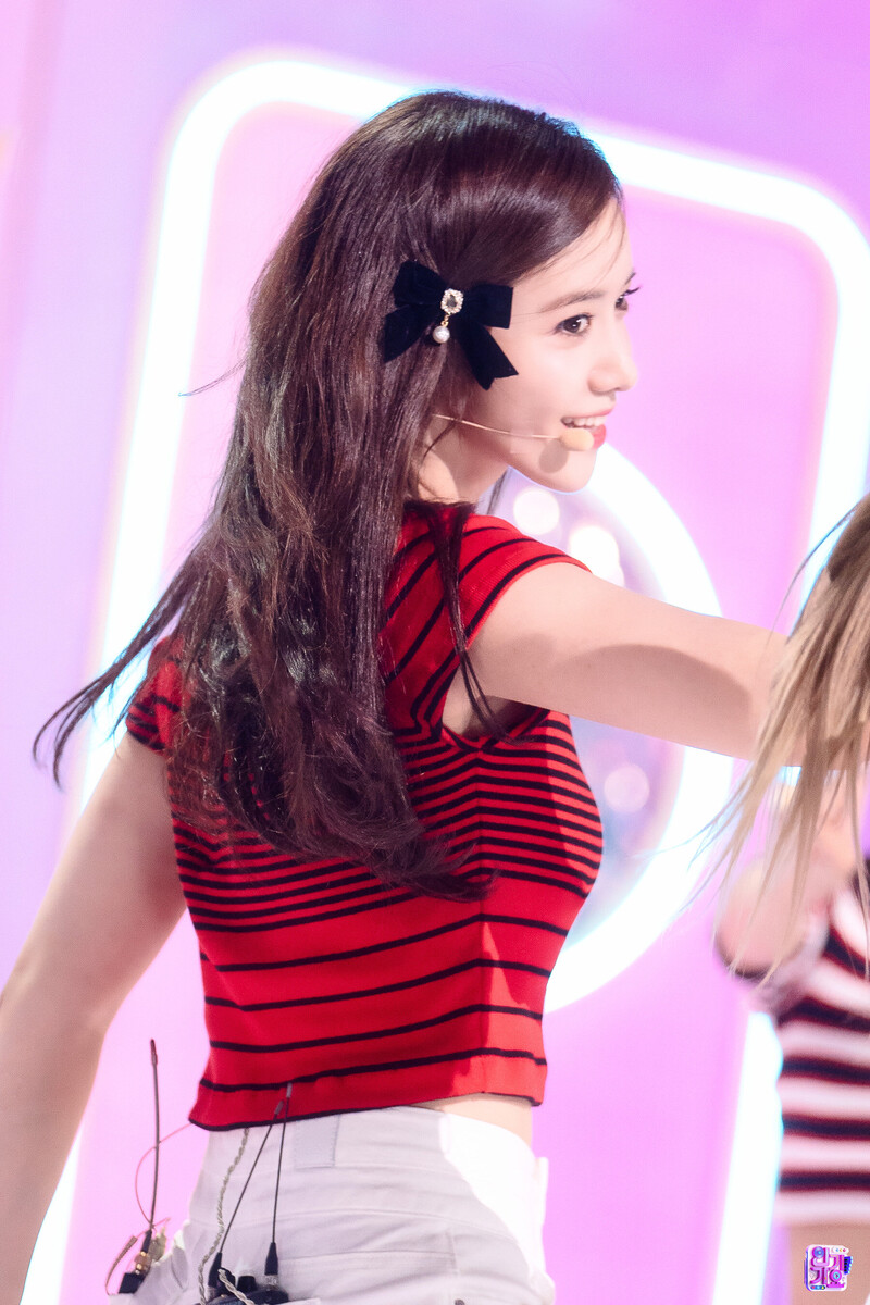 220821 Girls' Generation Yoona - 'FOREVER 1' at Inkigayo documents 6