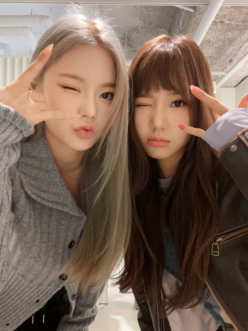 230105 FIFTY FIFTY Twitter Update - Keena & Saena documents 3