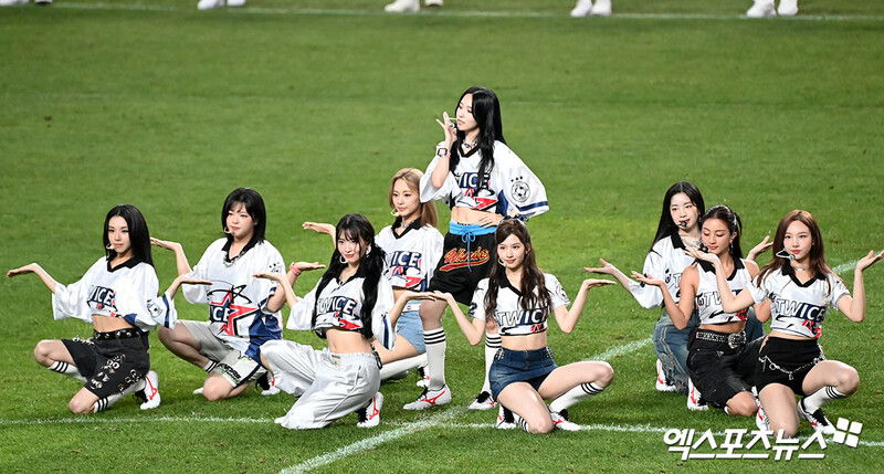 240731 TWICE  at Team K-League vs. Tottenham Hotspur's Halftime Show documents 3