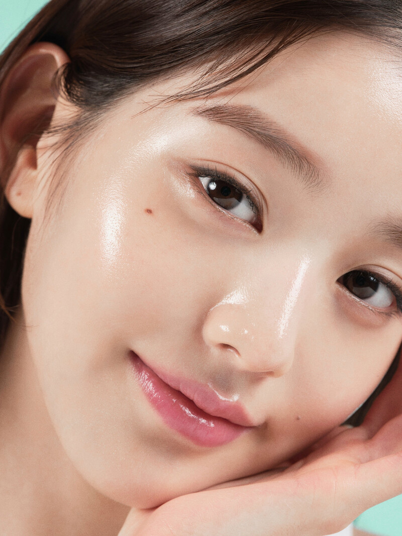 IVE Wonyoung for Innisfree Retinol Cica Repair Ampoule documents 1