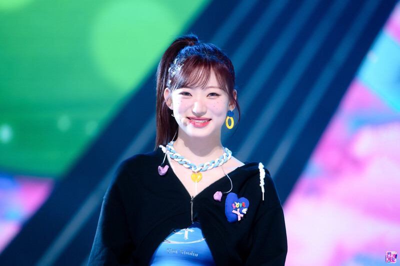 230402 Billlie Siyoon - 'EUNOIA' at Inkigayo documents 5